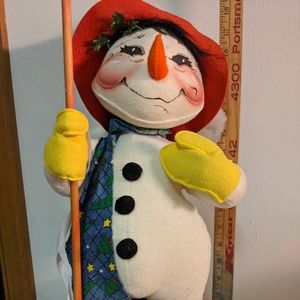 Annalee 18 inch "Shoveling Snowflakes" snowman